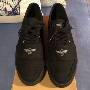 Creative Rec canvas shoe, used, size 11